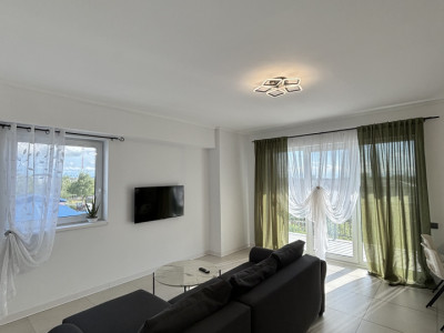 Apartament 3 camere, de inchiriat, zona Pompieri