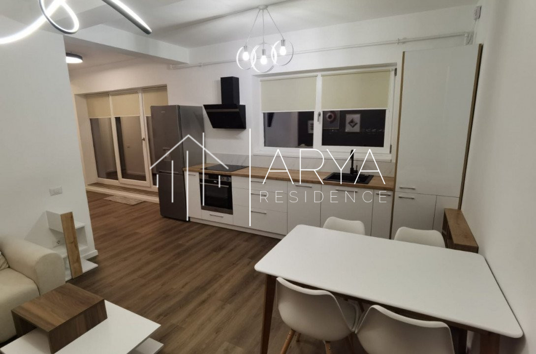 Apartament tip Penthouse, strada Atletilor